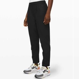Lululemon Essential High-Rise Trouser
